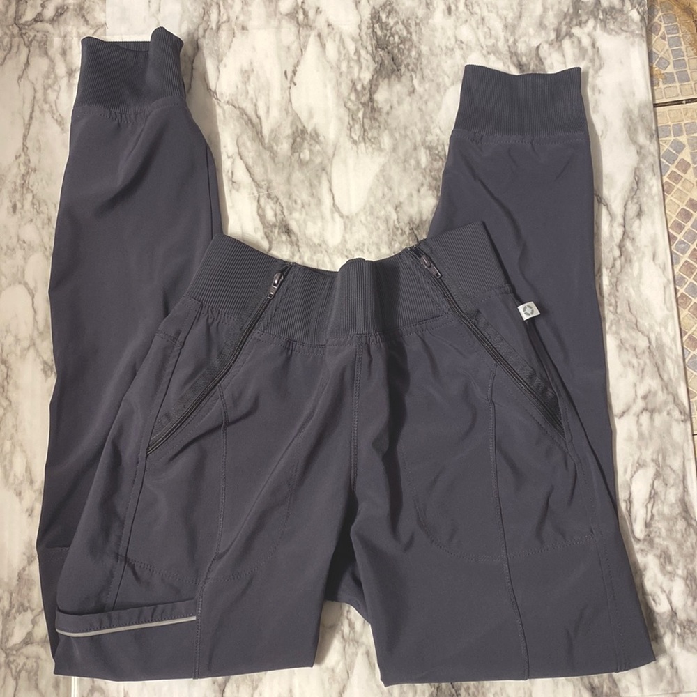 Cherokee joggers